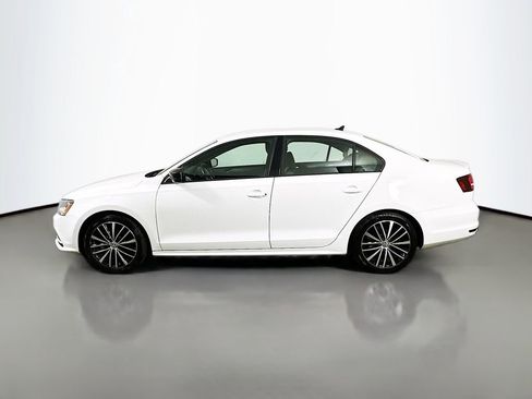 Used 2017 Volkswagen Jetta Sport FWD image 5
