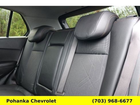 Used 2022 Chevrolet Trax LT w/ LT Convenience Package image 27