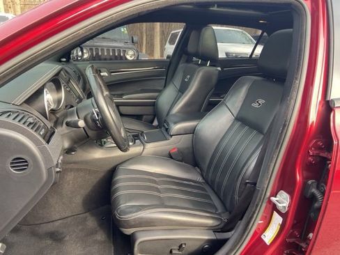Used 2022 Chrysler 300 S image 13