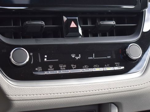 Certified 2025 Toyota Corolla Cross L image 12