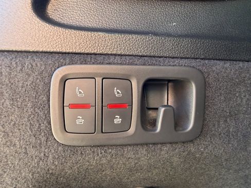 Used 2023 Audi Q7 Premium Plus w/ Premium Plus Package image 43