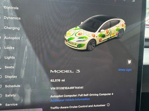 Used 2024 Tesla Model 3 Standard Range RWD image 7