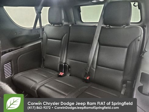 Used 2024 Chevrolet Suburban LT image 31