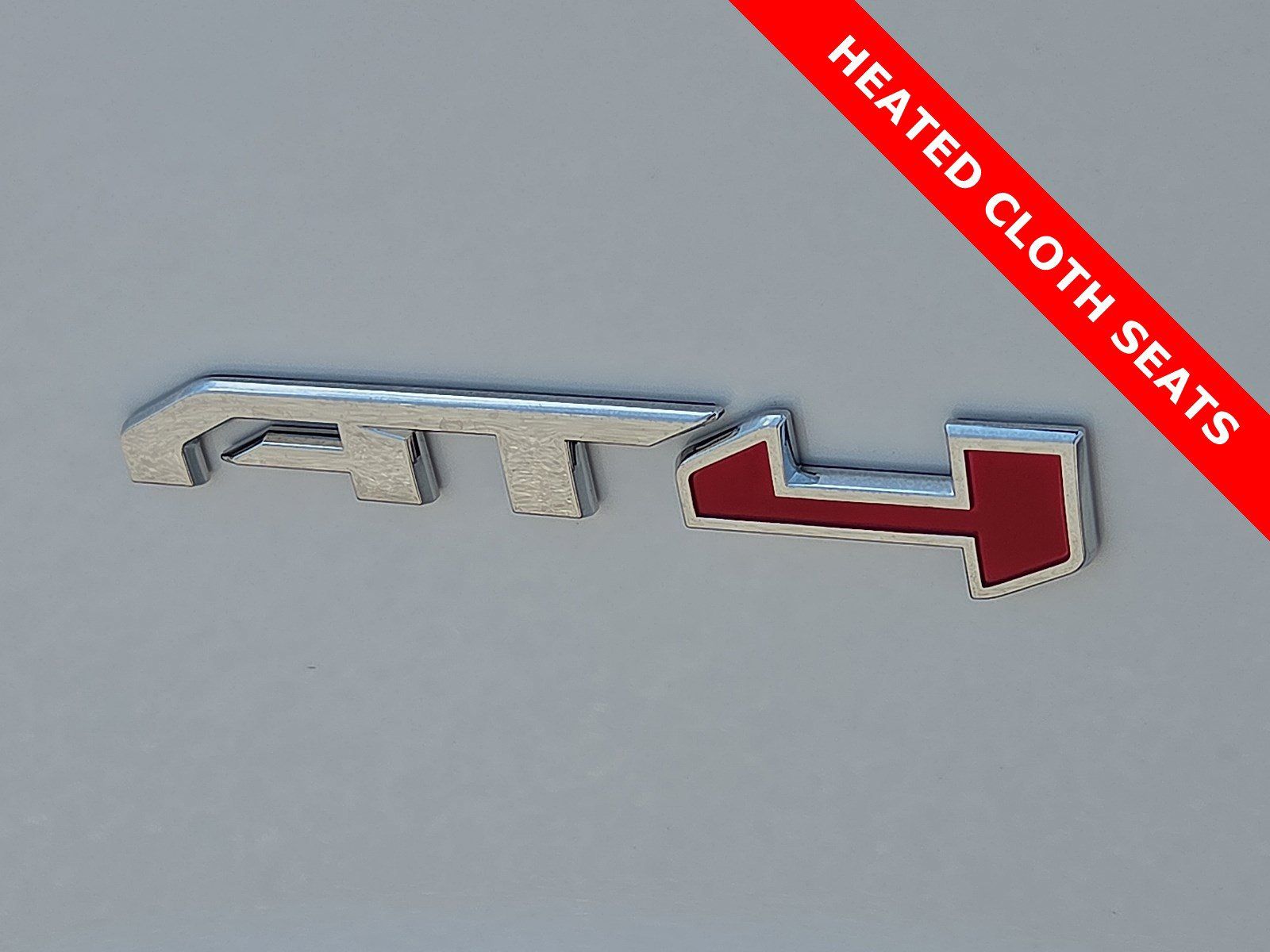 Used 2023 GMC Acadia AT4 w/ Trailering Package AWD/4WD image 8