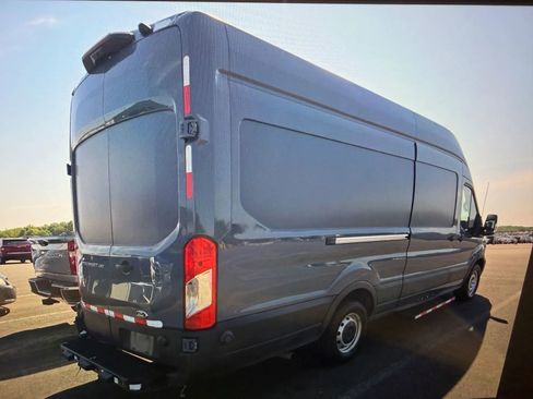 Used 2020 Ford Transit 250 148 High Roof Extended RWD image 3