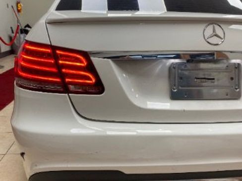 Used 2014 Mercedes-Benz E 350 4MATIC w/ Premium 1 Package image 27