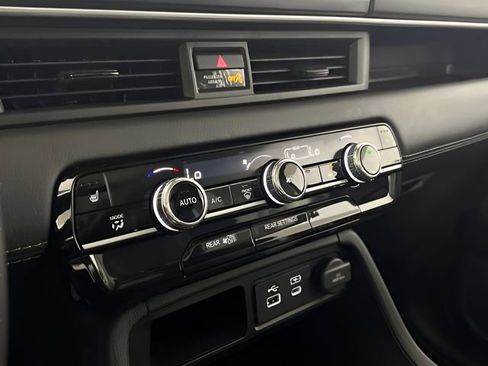 New 2025 Honda Pilot Touring image 23