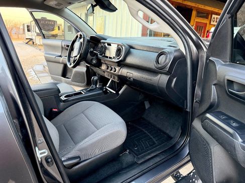 Used 2023 Toyota Tacoma SR w/ SR Convenience Package image 14