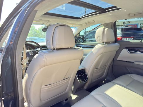 Used 2013 Cadillac XTS Platinum FWD image 15