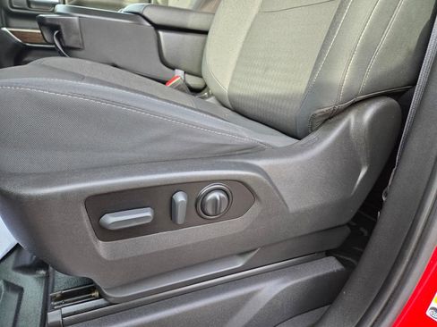 Used 2022 GMC Sierra 2500 SLE w/ SLE Value Package; image 26