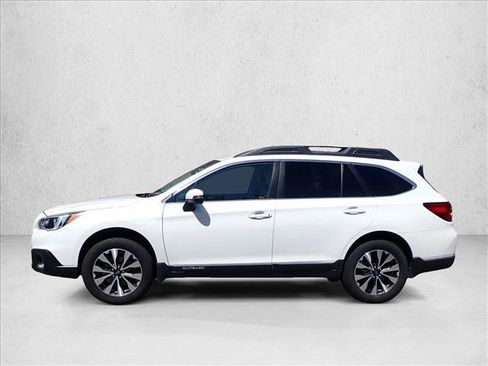 Used 2017 Subaru Outback 2.5i Limited AWD/4WD image 2