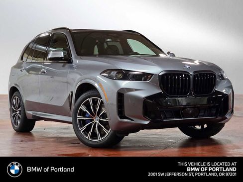 Used 2026 BMW X5 xDrive40i w/ M Sport Package AWD/4WD image 1