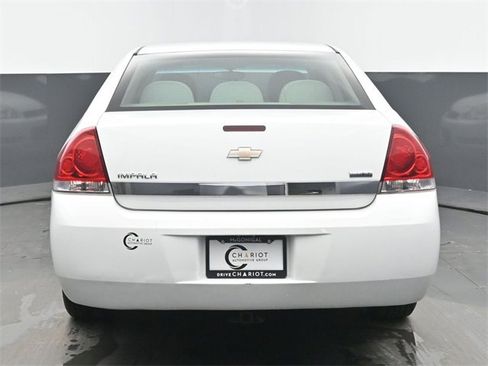 Used 2011 Chevrolet Impala LS image 5