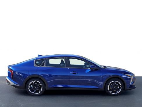 New 2026 Kia K4 EX image 7