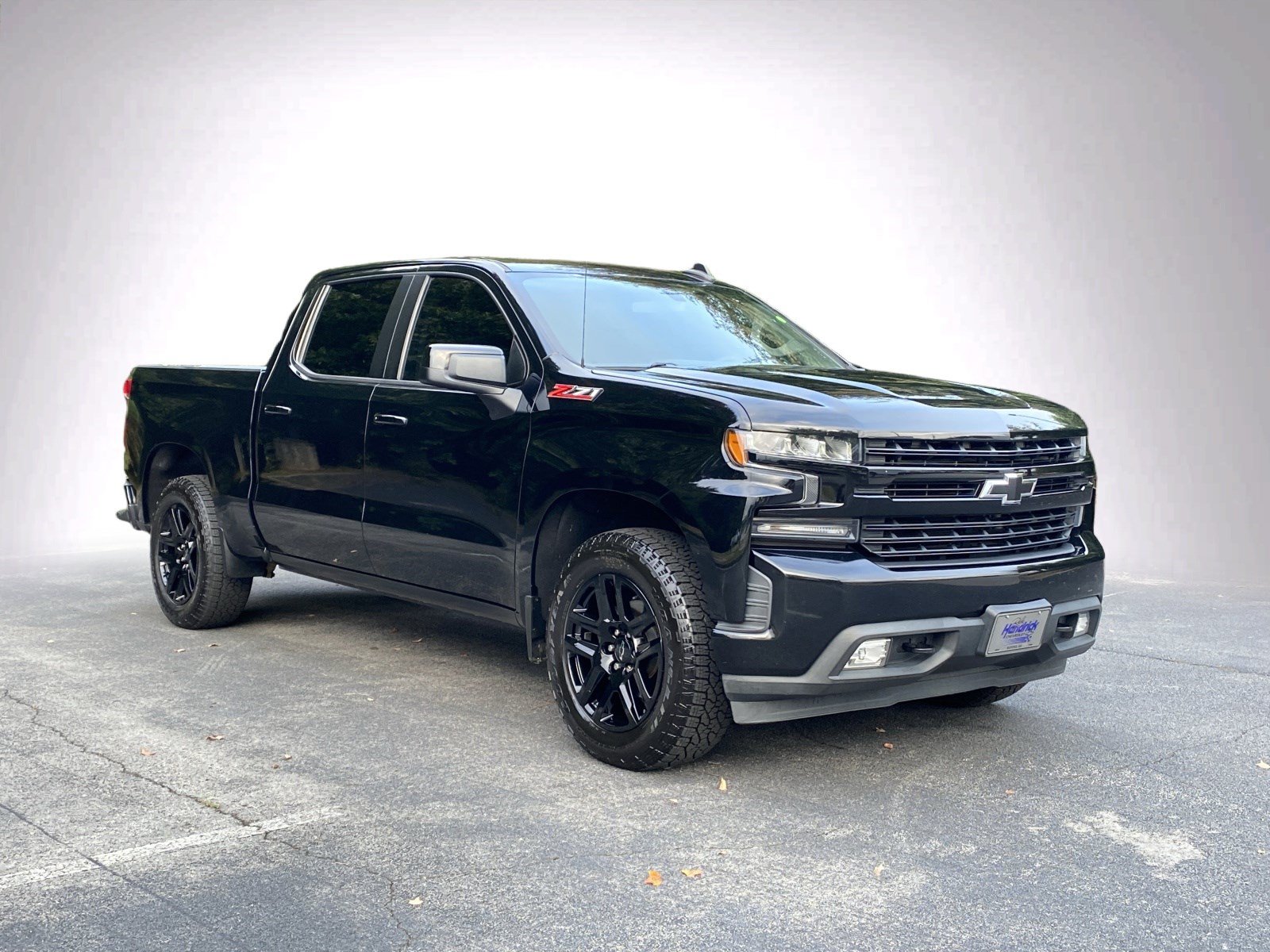 Used 2019 Chevrolet Silverado 1500 RST AWD/4WD image 2