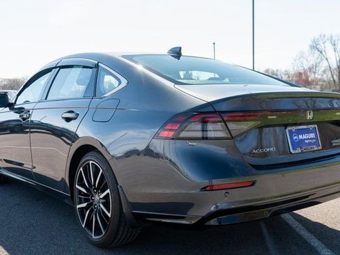 Used 2023 Honda Accord Touring image 8