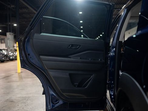 Used 2025 Nissan Pathfinder SV AWD/4WD image 39