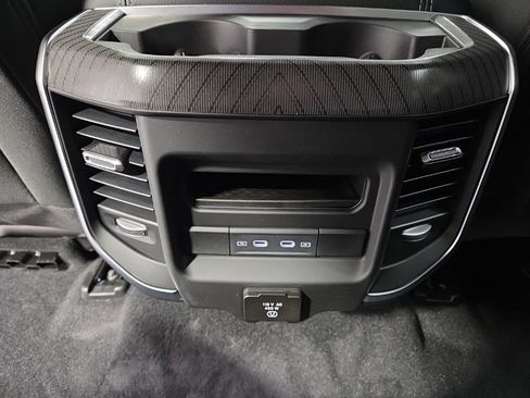 New 2026 RAM 1500 4x4 Crew Cab image 35