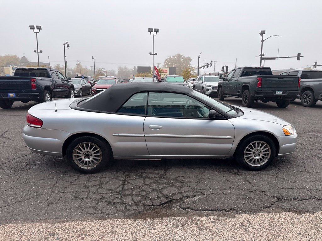 Used 2006 Chrysler Sebring Touring FWD image 10