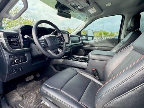 Used 2024 Ford F350 Lariat w/ Lariat Ultimate Package image 18