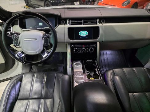 Used 2016 Land Rover Range Rover HSE image 28