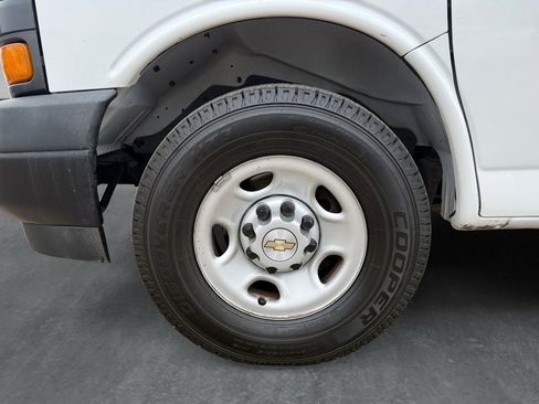 Used 2021 Chevrolet Express 2500 w/ Driver Convenience Package image 25