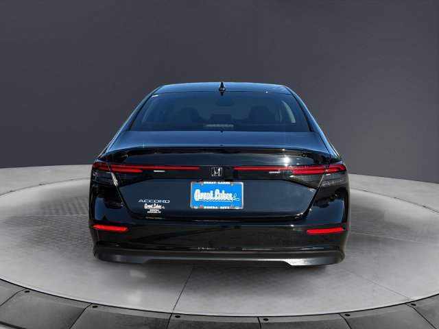 Used 2024 Honda Accord EX image 4