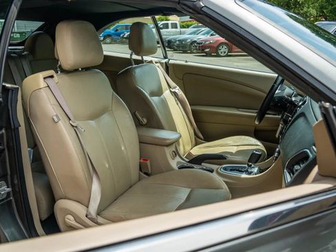 Used 2012 Chrysler 200 Limited FWD image 19