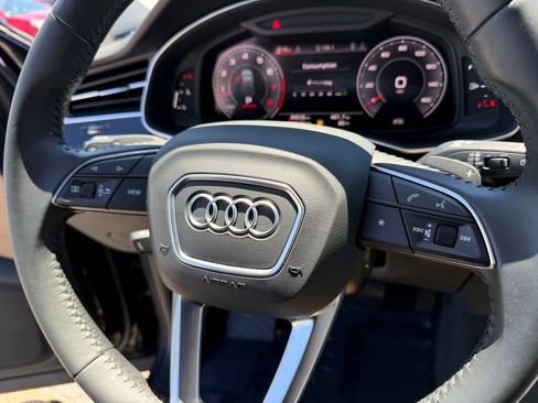 Used 2020 Audi Q7 3.0T Premium w/ Convenience Package AWD/4WD image 25
