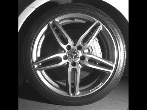 Used 2019 Mercedes-Benz E 300 image 9