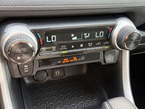 Certified 2024 Toyota RAV4 XLE image 37