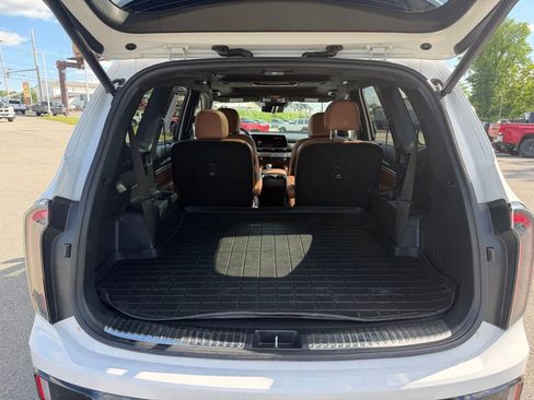 Used 2024 Kia Telluride SX Prestige X-Line AWD/4WD image 11