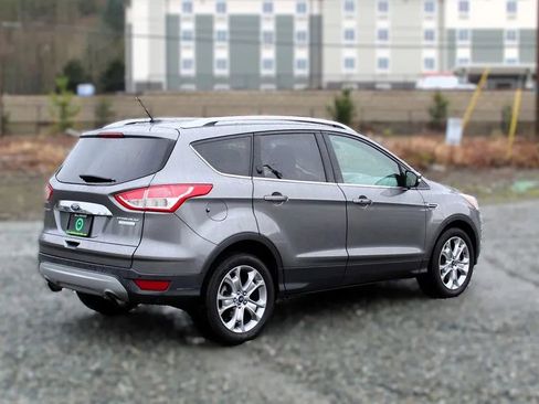 Used 2014 Ford Escape Titanium FWD image 7