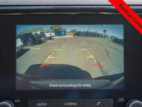 Used 2022 Nissan Frontier SV AWD/4WD image 8