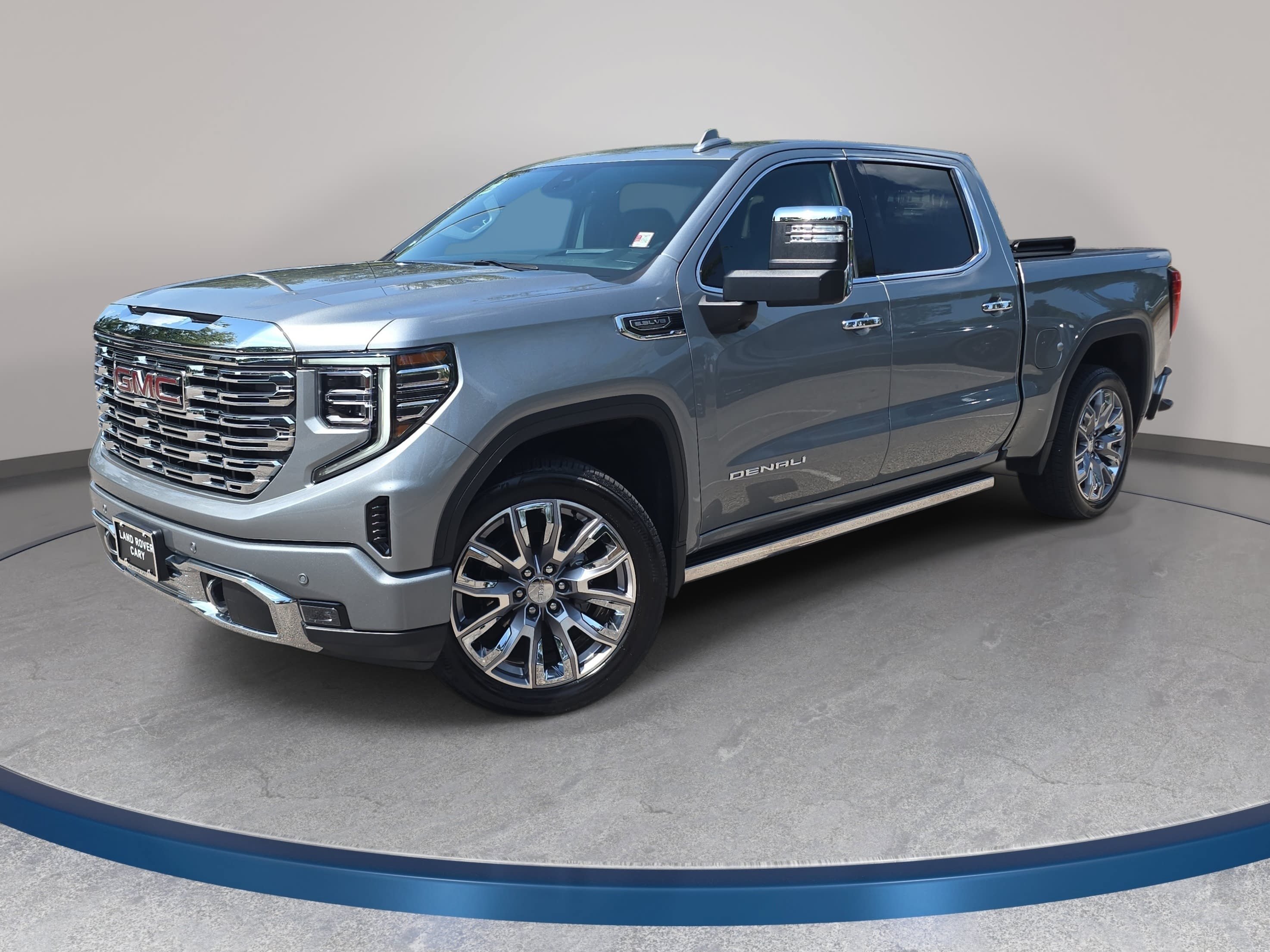 Used 2025 GMC Sierra 1500 Denali w/ Denali Reserve Package AWD/4WD image 1