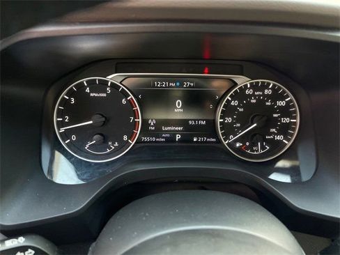 Used 2023 Nissan Rogue SL AWD/4WD image 11