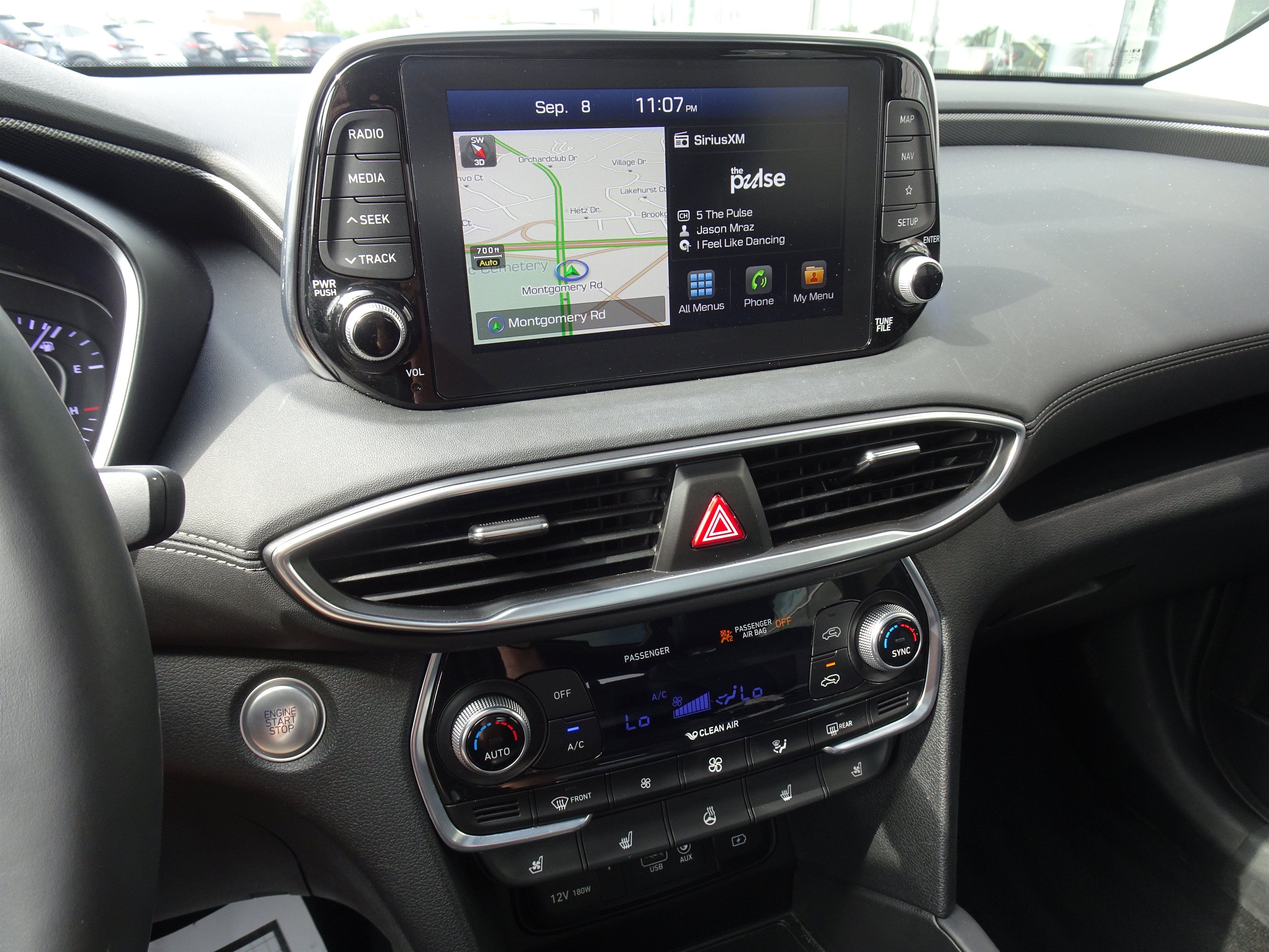 Used 2019 Hyundai Santa Fe AWD image 21