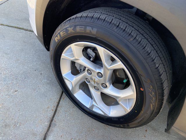 Used 2025 Chevrolet Trax LS w/ LS Convenience Package FWD image 25