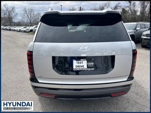 New 2026 Hyundai Palisade Limited FWD image 6