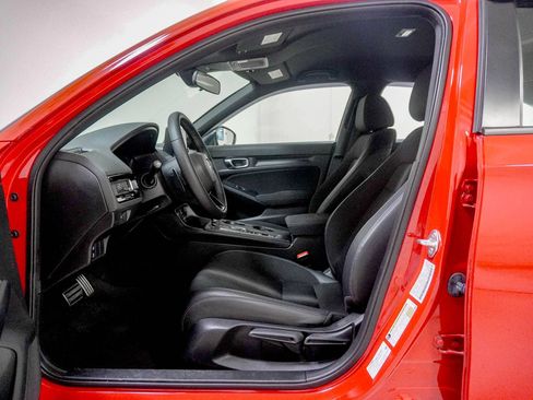 Used 2023 Honda Civic Sport image 18