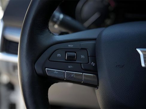 Certified 2023 Cadillac XT4 Luxury w/ Driver Awareness Package image 16