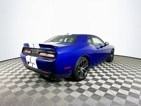 Used 2018 Dodge Challenger R/T w/ Performance Handling Group image 10