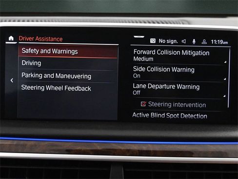 Used 2022 BMW 750i xDrive 750i xDrive w/ Executive Package image 35