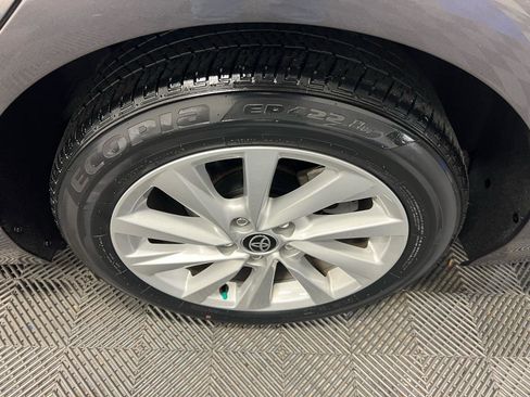 Used 2023 Toyota Camry LE image 32