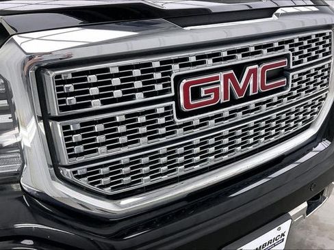 Used 2017 GMC Sierra 1500 Denali AWD/4WD image 30