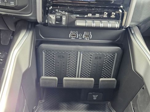 New 2026 RAM 2500 Laramie AWD/4WD image 27