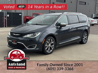 Used 2019 Chrysler Pacifica Limited