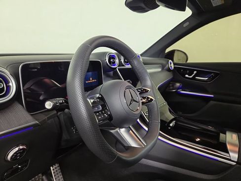 Used 2026 Mercedes-Benz GLC 300 4MATIC image 14