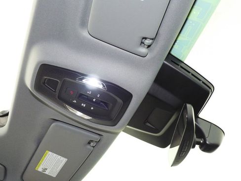 Used 2025 Audi Q6 e-tron Premium w/ 20" Wheel Package image 17