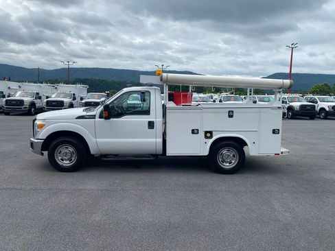 Used 2015 Ford F350 XL RWD image 3